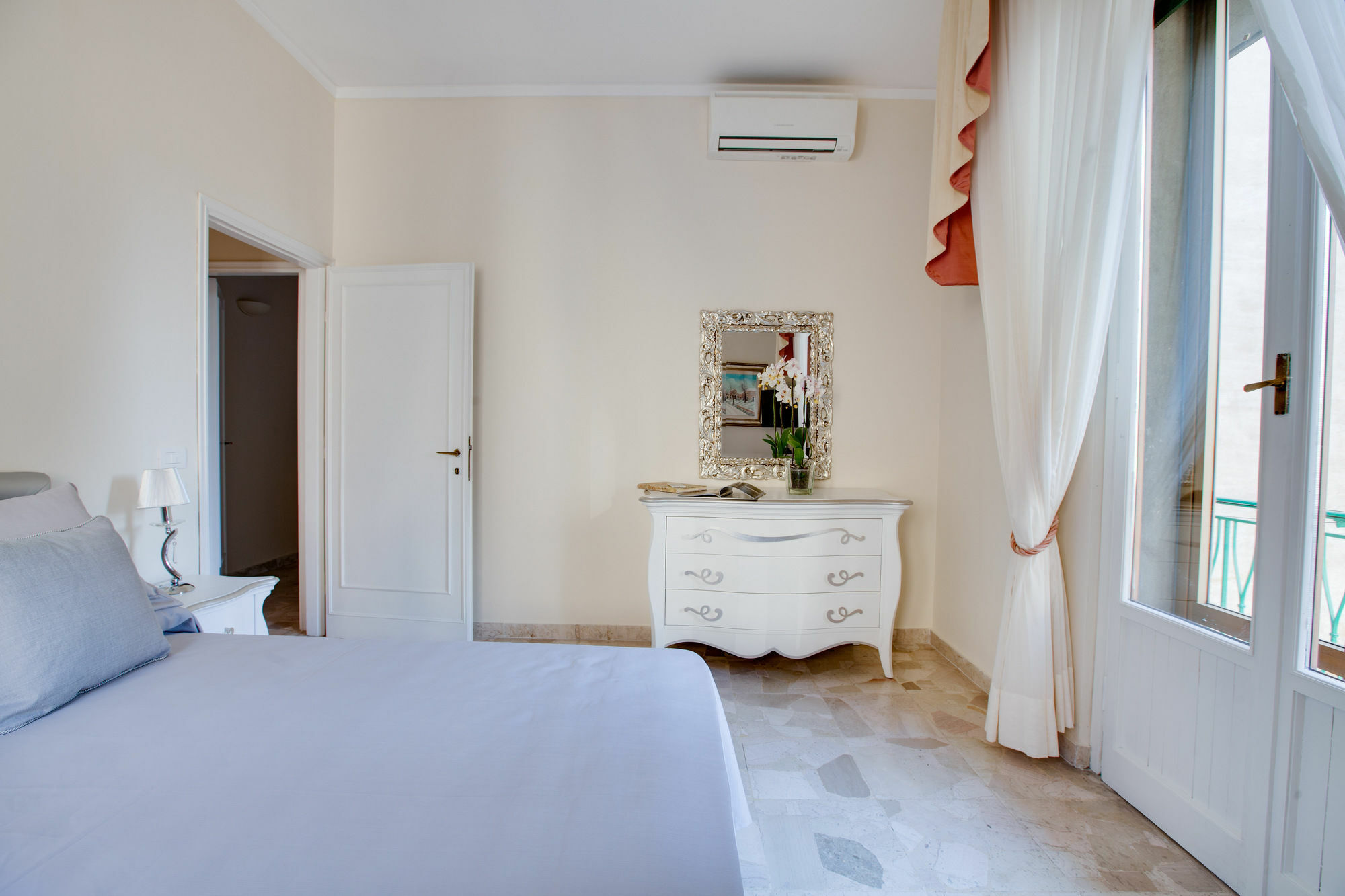 Kometa Suites & Apartments Florenz Exterior foto
